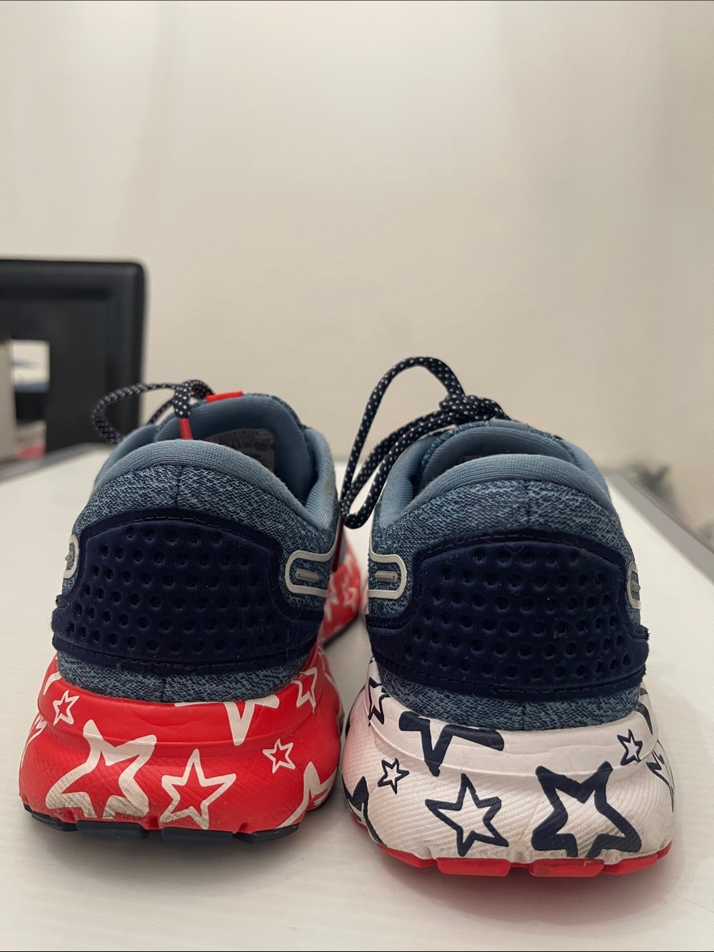 BROOKS RESTART TRACE 2 SNEAKERS WOMENS SIZE 8.5 - Picture 2 of 14